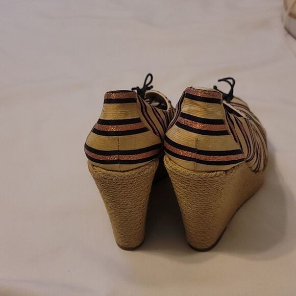 Tabitha Simmons Tie Striped Oxford Wedge Pink/Navy - Picture 2 of 7